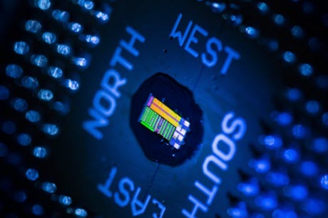Researchers have produced a working optoelectronic chip