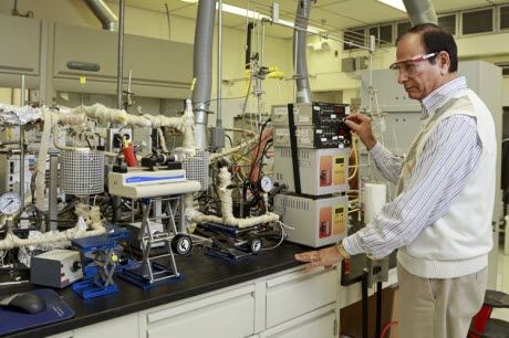 Energy-efficient reaction drives ORNL biofuel conversion technology