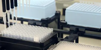 Laboratory Monitoring with Notable Labs