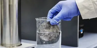 Filtration system with smallest carbon particles