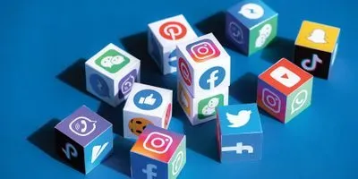 Why Labs Should Be a Part of the Social Media Community