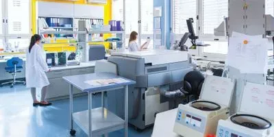 Choosing the Right Equipment Service Plan for Your Lab