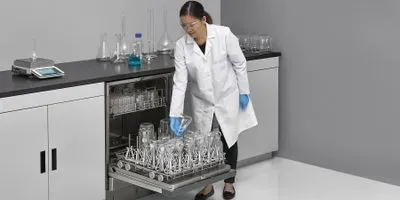 Steris Launches the Revamped Reliance® 100 Series Laboratory Washers Globally
