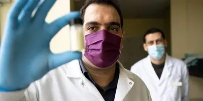 UBCO researchers Farhad Ahmadijokani and Mohammad Arjmand