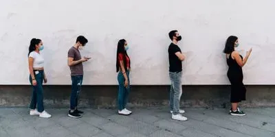 people going out with masks during COVID-19
