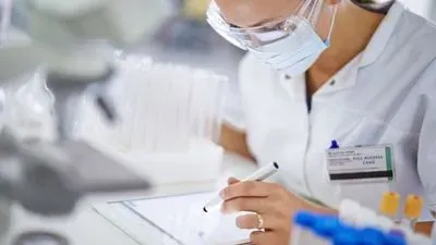 IoT Solutions for Good Laboratory and Management Practices
