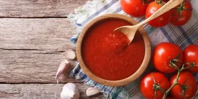 image of ketchup tomatoes and ketchup