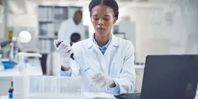 Female scientist in the lab