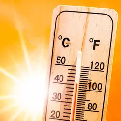 A thermometer in the sun reading 40 celcius