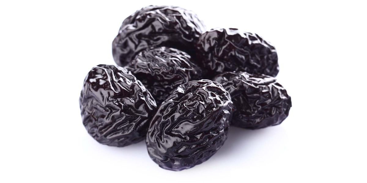 50 Surprising Advantages of Eating Prunes Revealed 2023