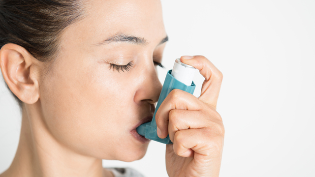 woman with asthma