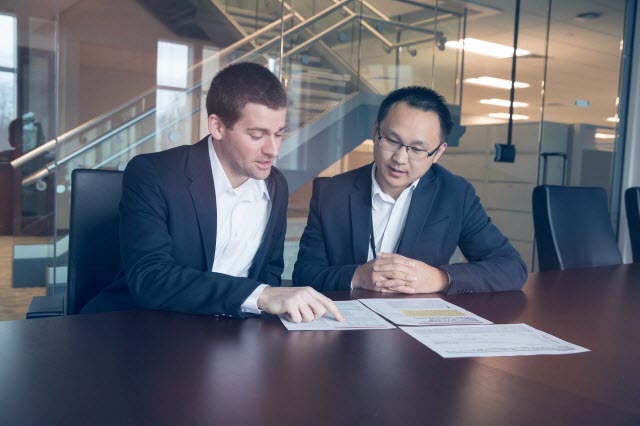 Brett Lissenden, a fifth-year student in UVA’s economics Ph.D. program, and Aaron Yao, an assistant professor in the Department of Public Health Sciences