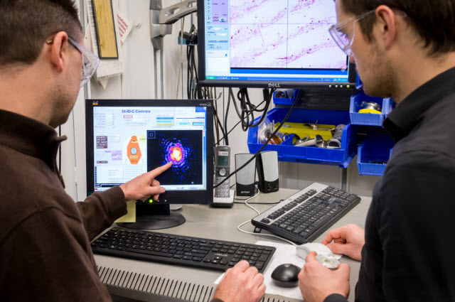 For first time ever, X-ray imaging at Argonne captures material defect process