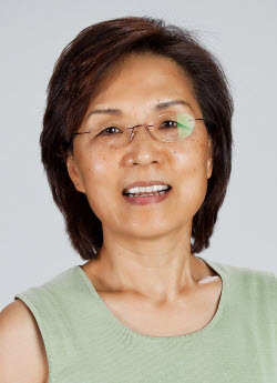 Associate professor Hyeryun Choe