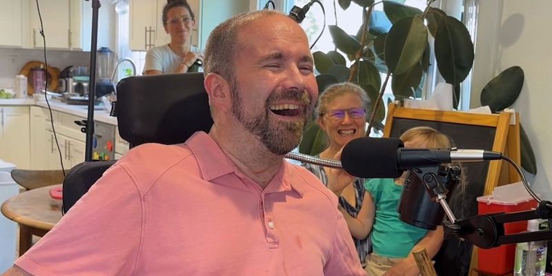 New Brain-Computer Interface Allows Man with ALS to ‘Speak’ Again | Lab ...