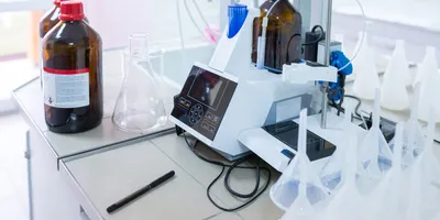 Picture of a titrator ready for use with a titrant.
