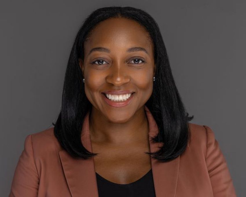 Octavia M. Peck Palmer speaking on correcting misinformation in health care