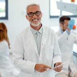 Leadership development in a laboratory environment