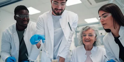 Inclusive chemistry teaching with diverse lab team