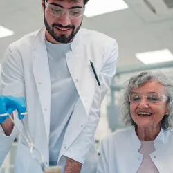 Inclusive chemistry teaching with diverse lab team