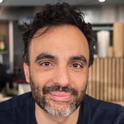 Headshot of Rosario Tizzone