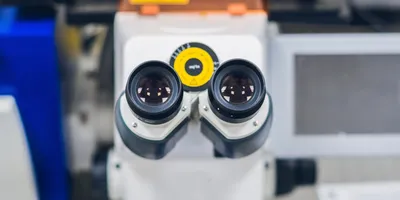 Close-up of a confocal microscope's oculars