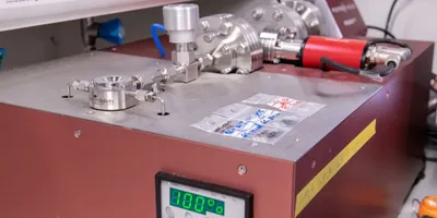 Custom photoelectrochemical mass spectrometry platform used in solar water splitting research