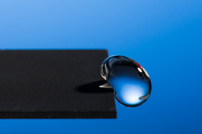 water droplet bouncing